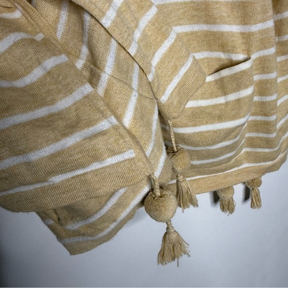 Lilly Pulitzer Elba Pullover Sweater Beige Sweater with Tassels Size Large - Picture 5 of 7